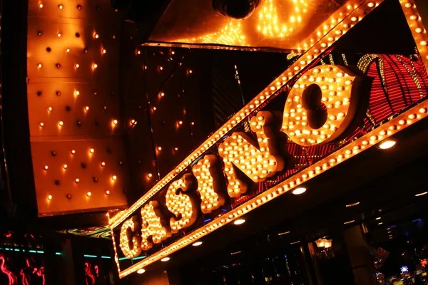 Highlights on sportsbook and live dealer categories